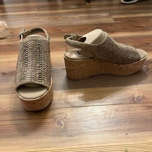 NWT Steve Madden Sandals